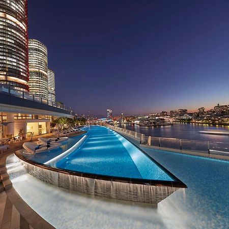 Hotel Crown Towers Sydney Exteriér fotografie Infinity Pool at The Star Gold Coast